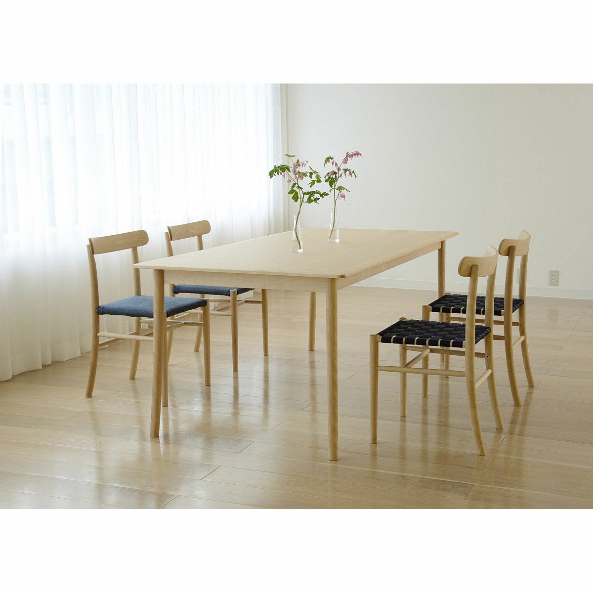 Lightwoodダイニングテーブル180 | マルニ木工オンラインショップ  