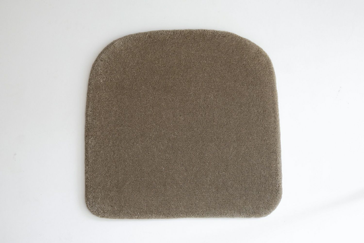 ベージュグレー