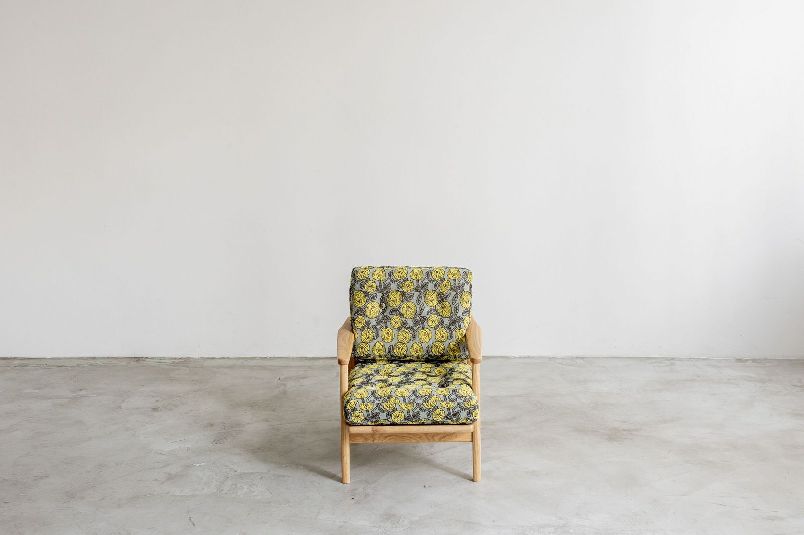 [8] “rosy” yellow